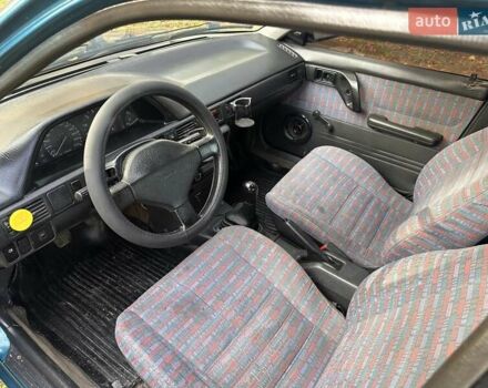 Зеленый Мазда 323, объемом двигателя 1.6 л и пробегом 200 тыс. км за 1000 $, фото 8 на Automoto.ua