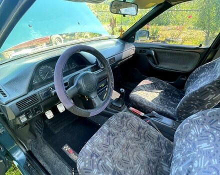 Зелений Мазда 323, об'ємом двигуна 1.6 л та пробігом 0 тис. км за 1300 $, фото 10 на Automoto.ua