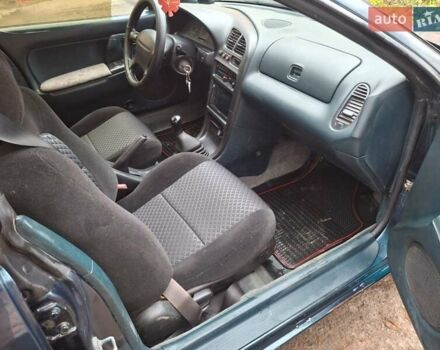 Зеленый Мазда 323, объемом двигателя 1.8 л и пробегом 460 тыс. км за 2900 $, фото 2 на Automoto.ua