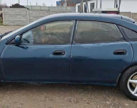 Зеленый Мазда 323, объемом двигателя 1.8 л и пробегом 460 тыс. км за 2900 $, фото 13 на Automoto.ua