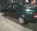 Зелений Мазда 323, об'ємом двигуна 1.5 л та пробігом 335 тис. км за 2900 $, фото 1 на Automoto.ua