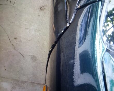 Зеленый Мазда 323, объемом двигателя 1.5 л и пробегом 180 тыс. км за 1800 $, фото 5 на Automoto.ua