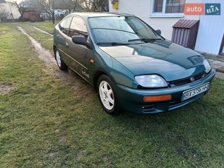 Зеленый Мазда 323, объемом двигателя 1.3 л и пробегом 330 тыс. км за 1700 $, фото 1 на Automoto.ua