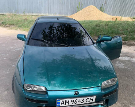 Зелений Мазда 323, об'ємом двигуна 1.49 л та пробігом 327 тис. км за 800 $, фото 1 на Automoto.ua