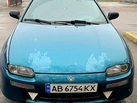 Зелений Мазда 323, об'ємом двигуна 1.5 л та пробігом 270 тис. км за 2000 $, фото 1 на Automoto.ua