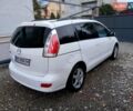 Белый Мазда 5, объемом двигателя 2 л и пробегом 277 тыс. км за 5900 $, фото 1 на Automoto.ua