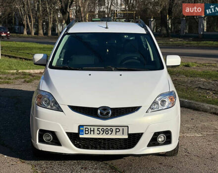 Белый Мазда 5, объемом двигателя 2 л и пробегом 177 тыс. км за 5999 $, фото 2 на Automoto.ua