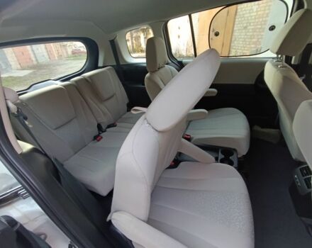 Білий Мазда 5, об'ємом двигуна 2.5 л та пробігом 107 тис. км за 6750 $, фото 4 на Automoto.ua