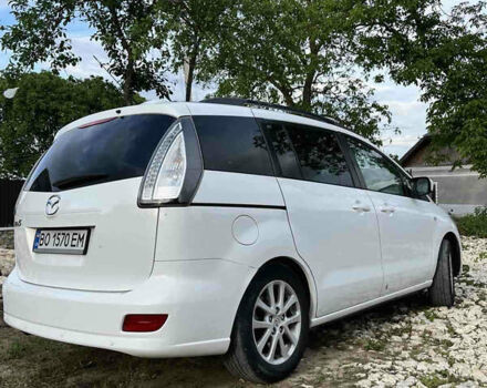 Білий Мазда 5, об'ємом двигуна 2 л та пробігом 175 тис. км за 7000 $, фото 2 на Automoto.ua