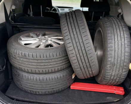 Белый Мазда 5, объемом двигателя 1.8 л и пробегом 220 тыс. км за 6800 $, фото 8 на Automoto.ua