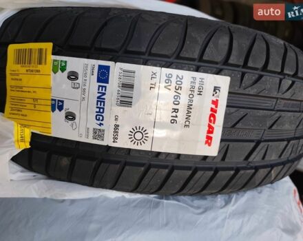 Білий Мазда 5, об'ємом двигуна 1.6 л та пробігом 143 тис. км за 9600 $, фото 39 на Automoto.ua