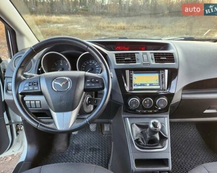 Белый Мазда 5, объемом двигателя 1.56 л и пробегом 180 тыс. км за 8200 $, фото 7 на Automoto.ua