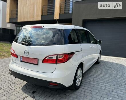 Белый Мазда 5, объемом двигателя 2.5 л и пробегом 146 тыс. км за 10000 $, фото 20 на Automoto.ua