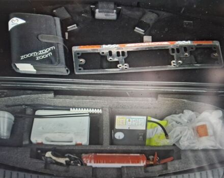 Білий Мазда 5, об'ємом двигуна 2.2 л та пробігом 248 тис. км за 13000 $, фото 3 на Automoto.ua