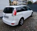 Белый Мазда 5, объемом двигателя 2 л и пробегом 277 тыс. км за 5900 $, фото 2 на Automoto.ua