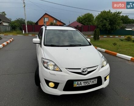 Белый Мазда 5, объемом двигателя 2 л и пробегом 300 тыс. км за 4200 $, фото 1 на Automoto.ua