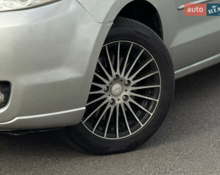 Бежевий Мазда 5, об'ємом двигуна 2 л та пробігом 287 тис. км за 5950 $, фото 6 на Automoto.ua