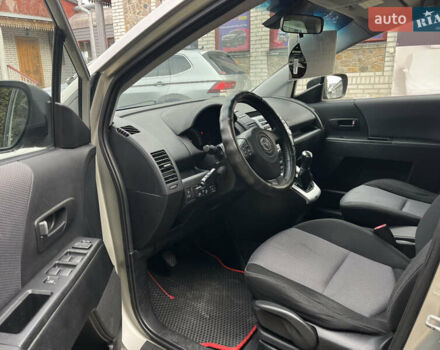 Бежевый Мазда 5, объемом двигателя 1.8 л и пробегом 286 тыс. км за 5200 $, фото 9 на Automoto.ua