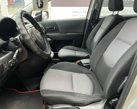 Бежевый Мазда 5, объемом двигателя 1.8 л и пробегом 286 тыс. км за 5200 $, фото 12 на Automoto.ua