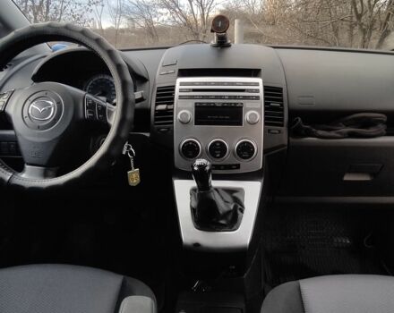 Черный Мазда 5, объемом двигателя 2 л и пробегом 278 тыс. км за 2850 $, фото 9 на Automoto.ua