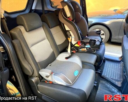 Чорний Мазда 5, об'ємом двигуна 2 л та пробігом 265 тис. км за 6500 $, фото 6 на Automoto.ua