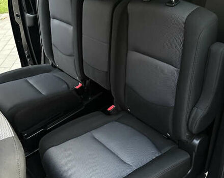 Черный Мазда 5, объемом двигателя 2 л и пробегом 221 тыс. км за 6800 $, фото 13 на Automoto.ua