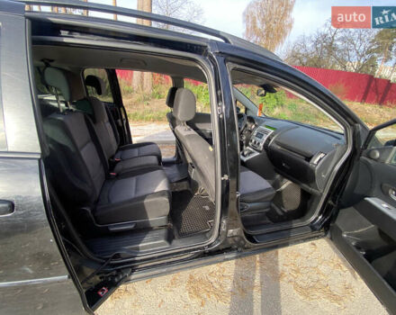 Черный Мазда 5, объемом двигателя 2 л и пробегом 200 тыс. км за 3600 $, фото 19 на Automoto.ua