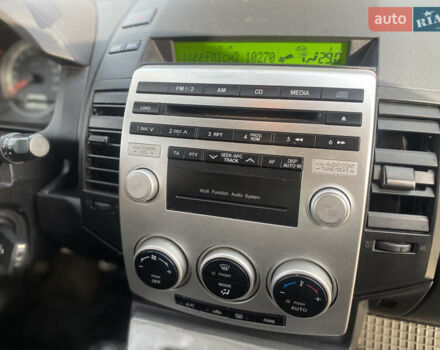 Черный Мазда 5, объемом двигателя 2 л и пробегом 200 тыс. км за 3600 $, фото 16 на Automoto.ua