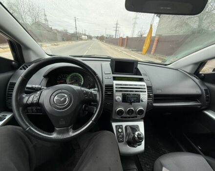 Черный Мазда 5, объемом двигателя 2 л и пробегом 301 тыс. км за 2800 $, фото 6 на Automoto.ua