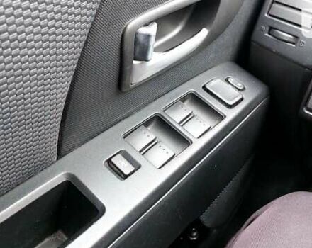 Черный Мазда 5, объемом двигателя 2 л и пробегом 360 тыс. км за 4700 $, фото 2 на Automoto.ua