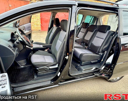 Черный Мазда 5, объемом двигателя 2 л и пробегом 289 тыс. км за 4450 $, фото 11 на Automoto.ua