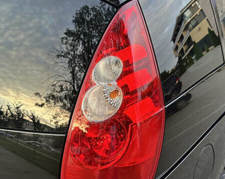 Черный Мазда 5, объемом двигателя 2 л и пробегом 221 тыс. км за 6800 $, фото 8 на Automoto.ua