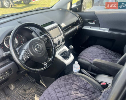 Черный Мазда 5, объемом двигателя 2 л и пробегом 244 тыс. км за 5500 $, фото 12 на Automoto.ua