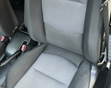 Черный Мазда 5, объемом двигателя 2 л и пробегом 221 тыс. км за 6800 $, фото 11 на Automoto.ua