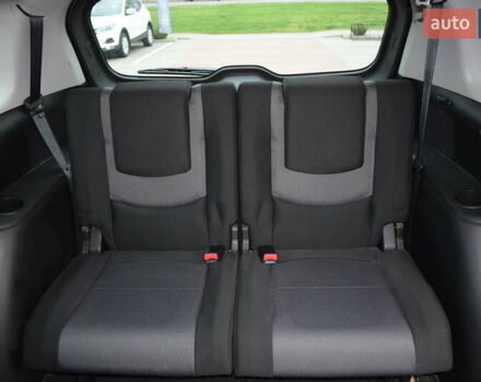 Чорний Мазда 5, об'ємом двигуна 1.8 л та пробігом 268 тис. км за 5000 $, фото 19 на Automoto.ua