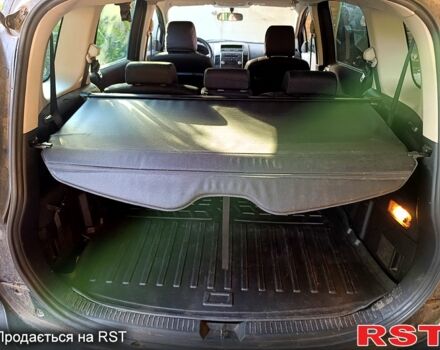 Черный Мазда 5, объемом двигателя 2 л и пробегом 170 тыс. км за 5200 $, фото 6 на Automoto.ua