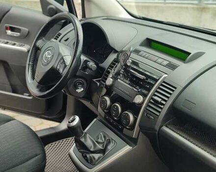 Черный Мазда 5, объемом двигателя 2 л и пробегом 244 тыс. км за 6700 $, фото 2 на Automoto.ua