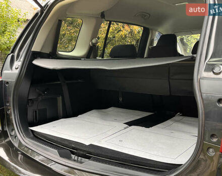 Чорний Мазда 5, об'ємом двигуна 2 л та пробігом 231 тис. км за 7999 $, фото 48 на Automoto.ua