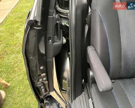 Чорний Мазда 5, об'ємом двигуна 2 л та пробігом 231 тис. км за 7999 $, фото 57 на Automoto.ua