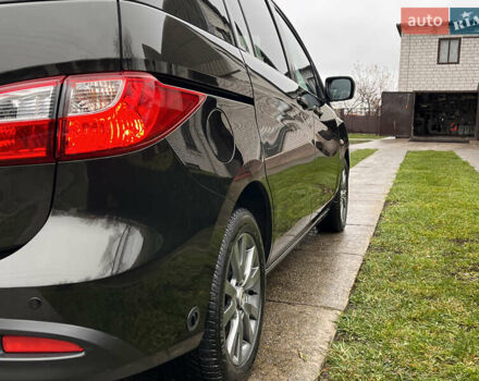 Чорний Мазда 5, об'ємом двигуна 2 л та пробігом 231 тис. км за 7999 $, фото 27 на Automoto.ua