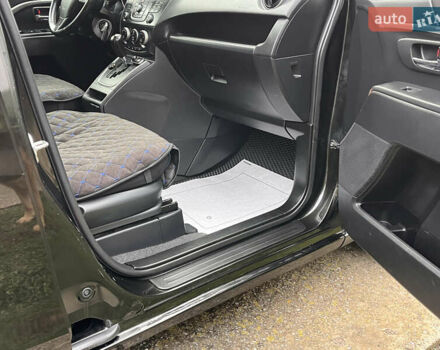 Черный Мазда 5, объемом двигателя 2 л и пробегом 231 тыс. км за 7999 $, фото 86 на Automoto.ua