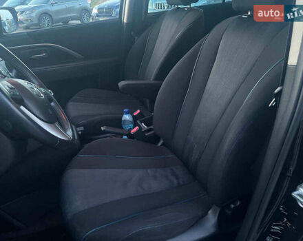 Мазда 5 2011 у Львові на Automoto.ua Чорний Мазда 5, об'ємом двигуна 1.8 л та пробігом 261 тис. км за 9600 $, фото 31 на Automoto.ua