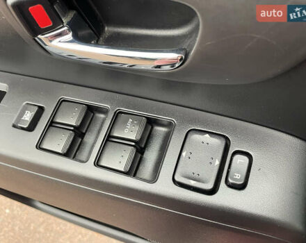 Черный Мазда 5, объемом двигателя 2 л и пробегом 210 тыс. км за 8100 $, фото 35 на Automoto.ua