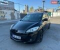 Черный Мазда 5, объемом двигателя 1.8 л и пробегом 235 тыс. км за 7000 $, фото 1 на Automoto.ua