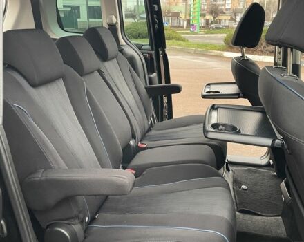 Чорний Мазда 5, об'ємом двигуна 2 л та пробігом 210 тис. км за 7950 $, фото 14 на Automoto.ua