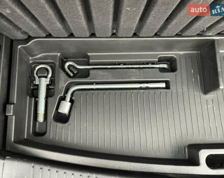 Черный Мазда 5, объемом двигателя 2 л и пробегом 210 тыс. км за 8100 $, фото 64 на Automoto.ua