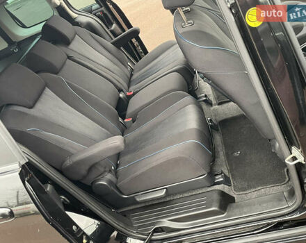 Черный Мазда 5, объемом двигателя 2 л и пробегом 210 тыс. км за 8100 $, фото 52 на Automoto.ua