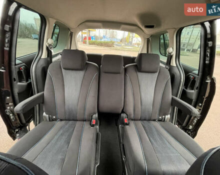 Черный Мазда 5, объемом двигателя 2 л и пробегом 210 тыс. км за 8100 $, фото 70 на Automoto.ua