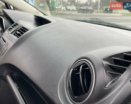 Черный Мазда 5, объемом двигателя 2 л и пробегом 210 тыс. км за 8100 $, фото 50 на Automoto.ua