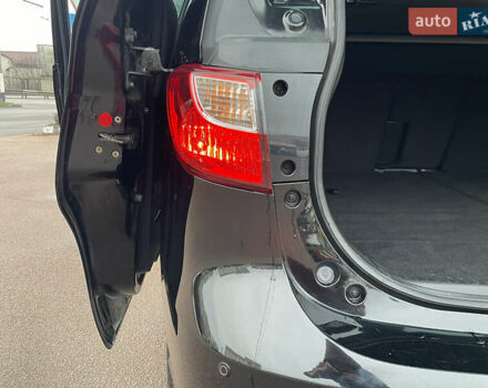 Черный Мазда 5, объемом двигателя 2 л и пробегом 210 тыс. км за 8100 $, фото 60 на Automoto.ua